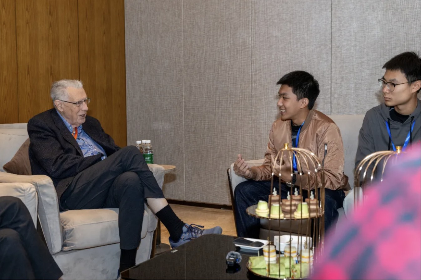 深圳理工學(xué)生遇上圖靈獎(jiǎng)得主，他們都談了些什么？